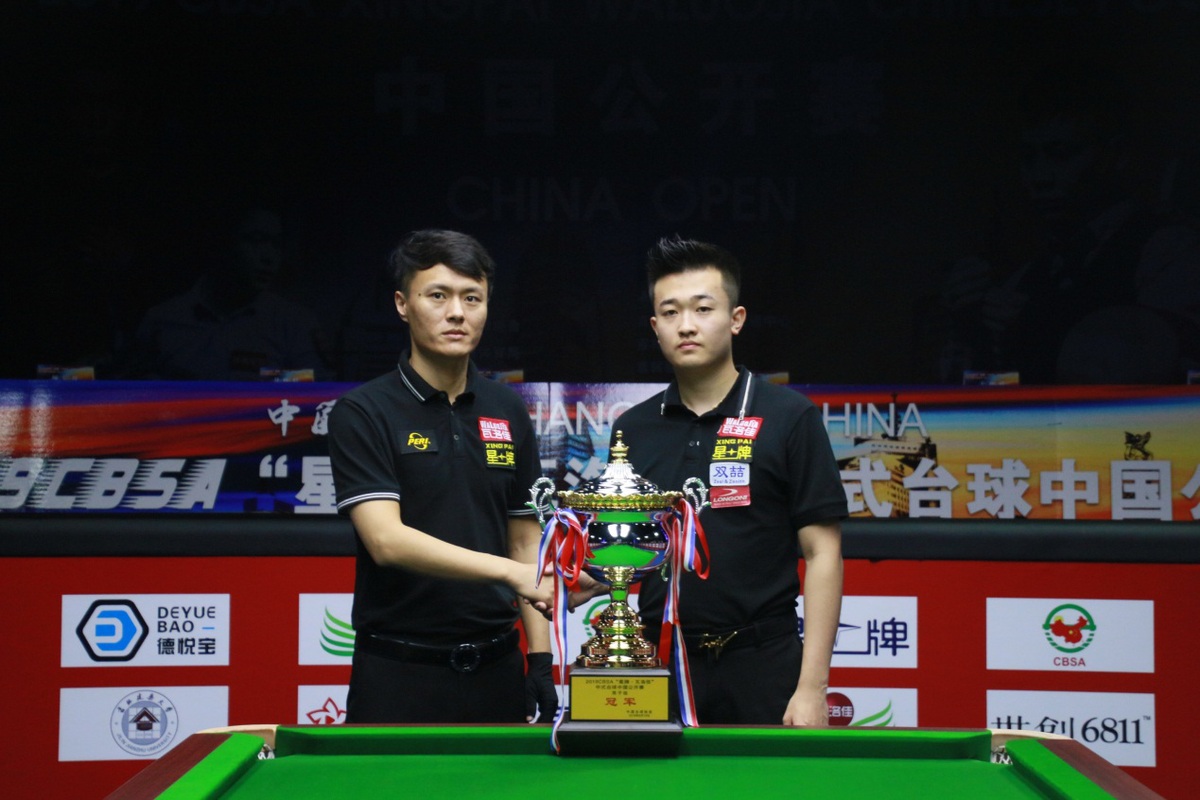 陈雨菲在攻 陈雨菲在攻