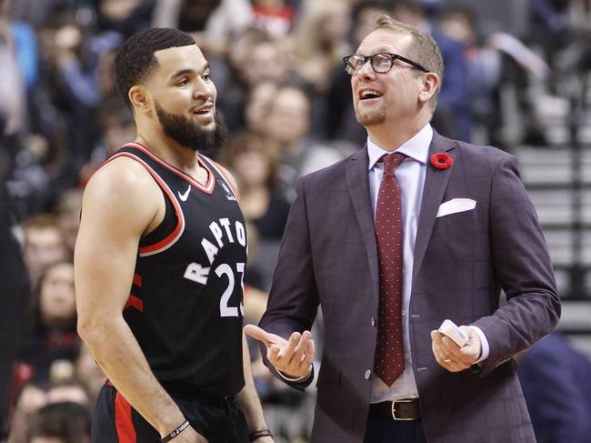 竞争激烈的 竞争激烈的