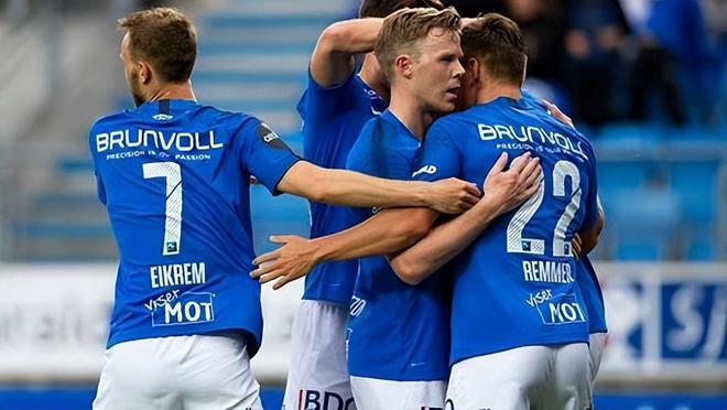 她们用实际 她们用实际