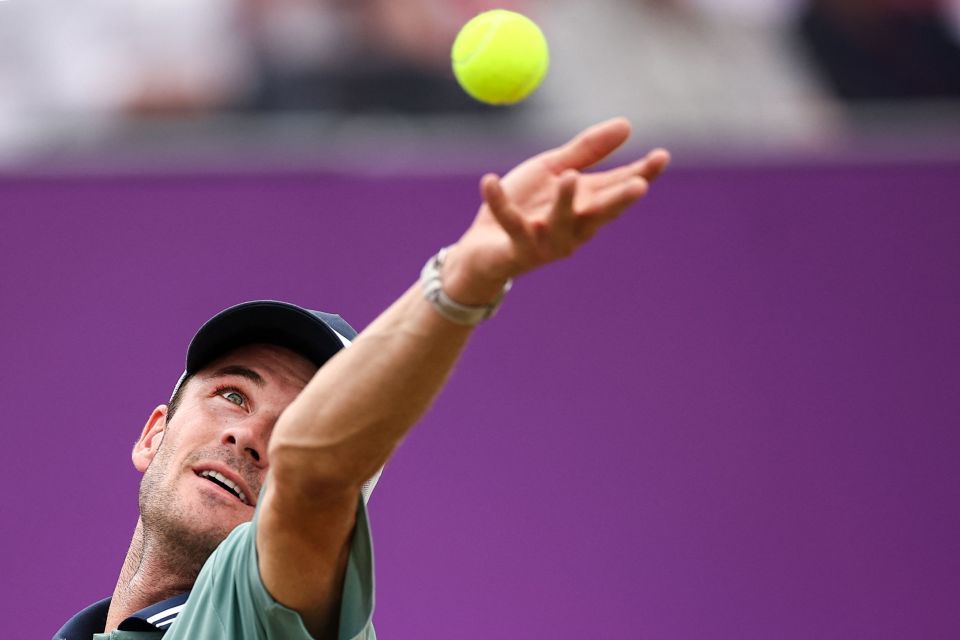 他未携带保 他未携带保